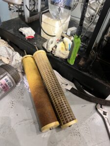 퓨마콤프레샤 에어드라이어 필터 엘리먼트 오염 상태 갈색 변색 구품